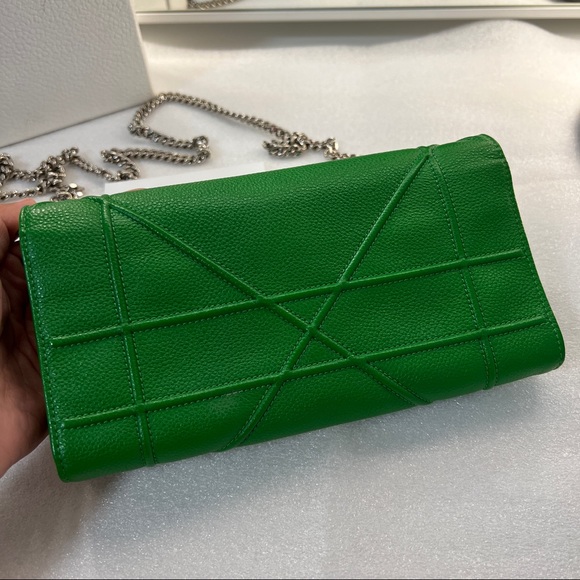 Diorama wallet on chain - Picture 5 of 12